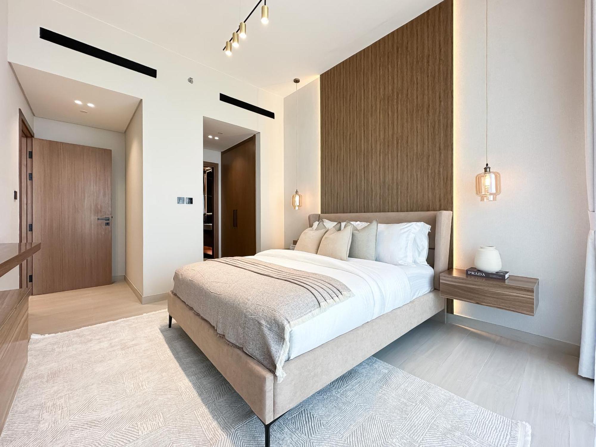 Trophy-cultivate Retreat With Statement Design Apartment