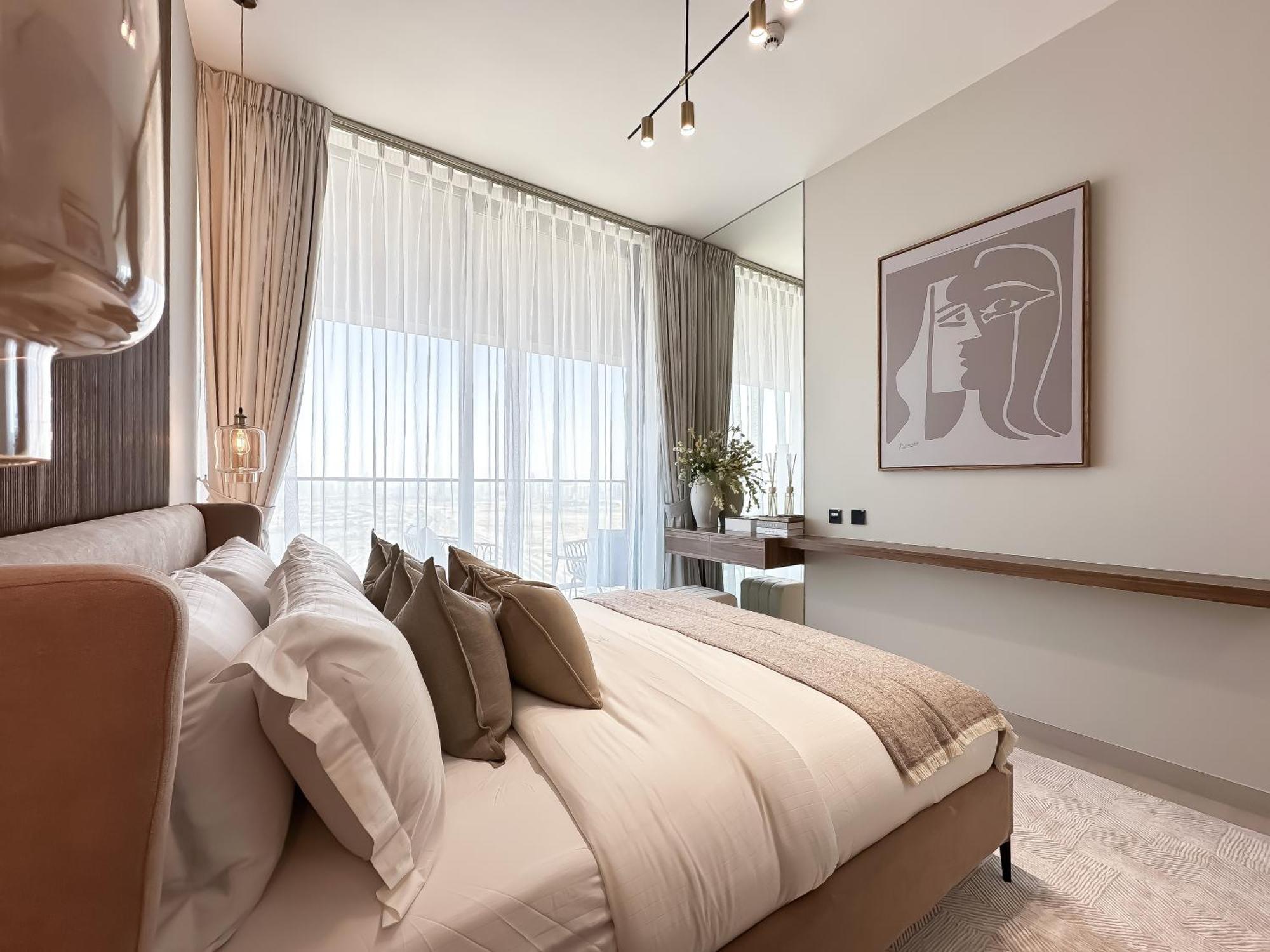 Trophy-cultivate Retreat With Statement Design